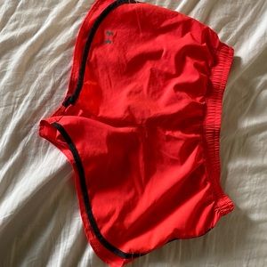 XS Under Armour running shorts